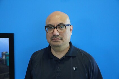 Staff member Tuan Tran from 53b56cc19173