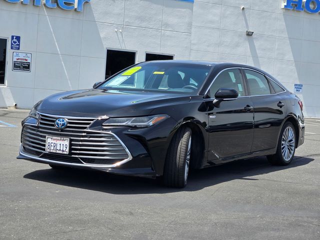 2019 Toyota Avalon Hybrid Limited photo 3