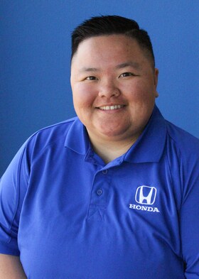 Staff member Amy Xiong from 14ab2af32dc4