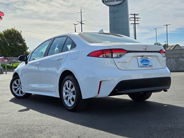 2024 Toyota Corolla LE photo 5