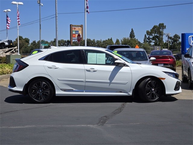 2018 Honda Civic EX-L Hatchback photo 3