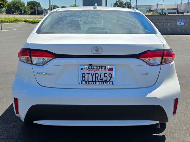 2021 Toyota Corolla LE photo 4