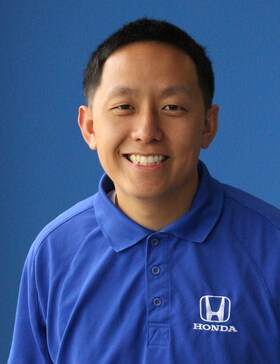 Staff member Bee Her from 14ab2af32dc4