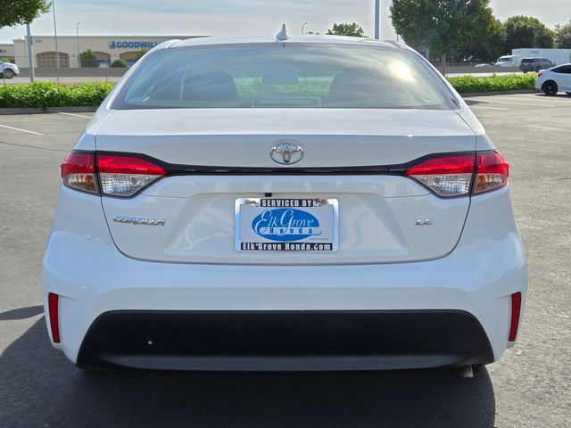 2024 Toyota Corolla LE photo 4