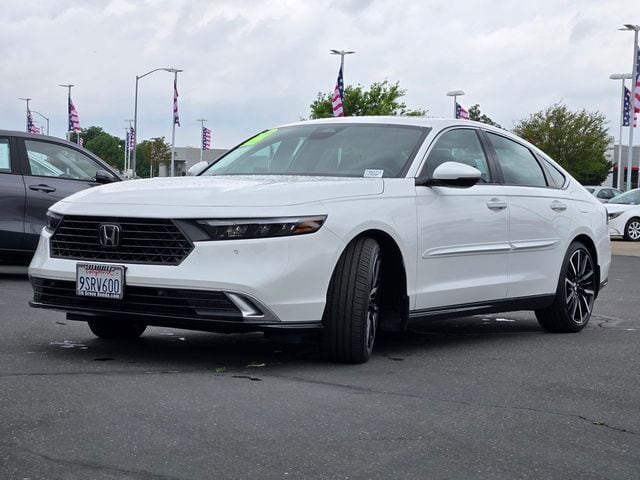 2025 Honda Accord Hybrid Touring photo 3