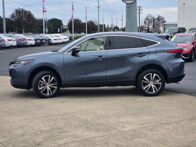 2022 Toyota Venza LE photo 6