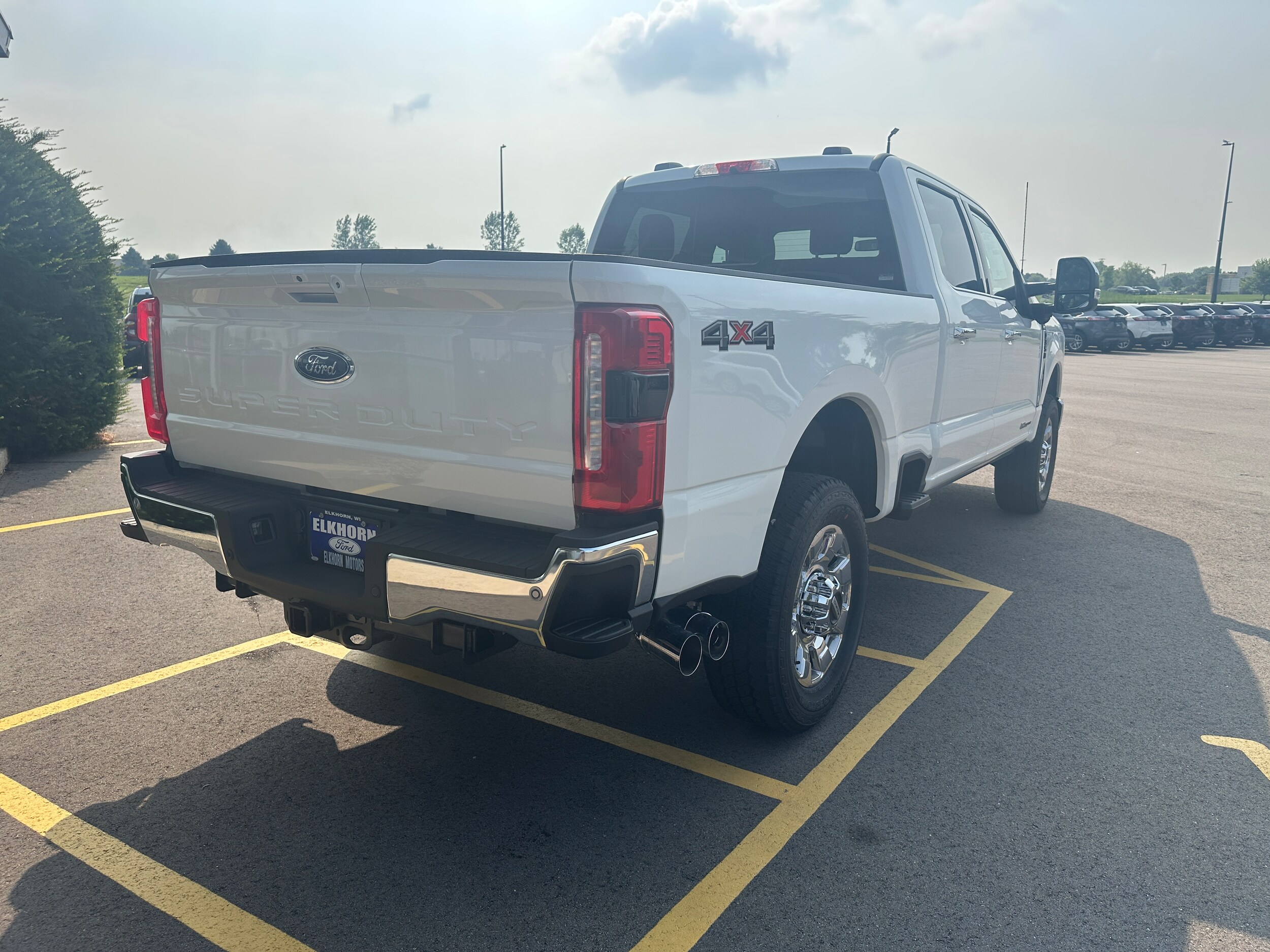 2025 Ford F-350 Lariat photo 4
