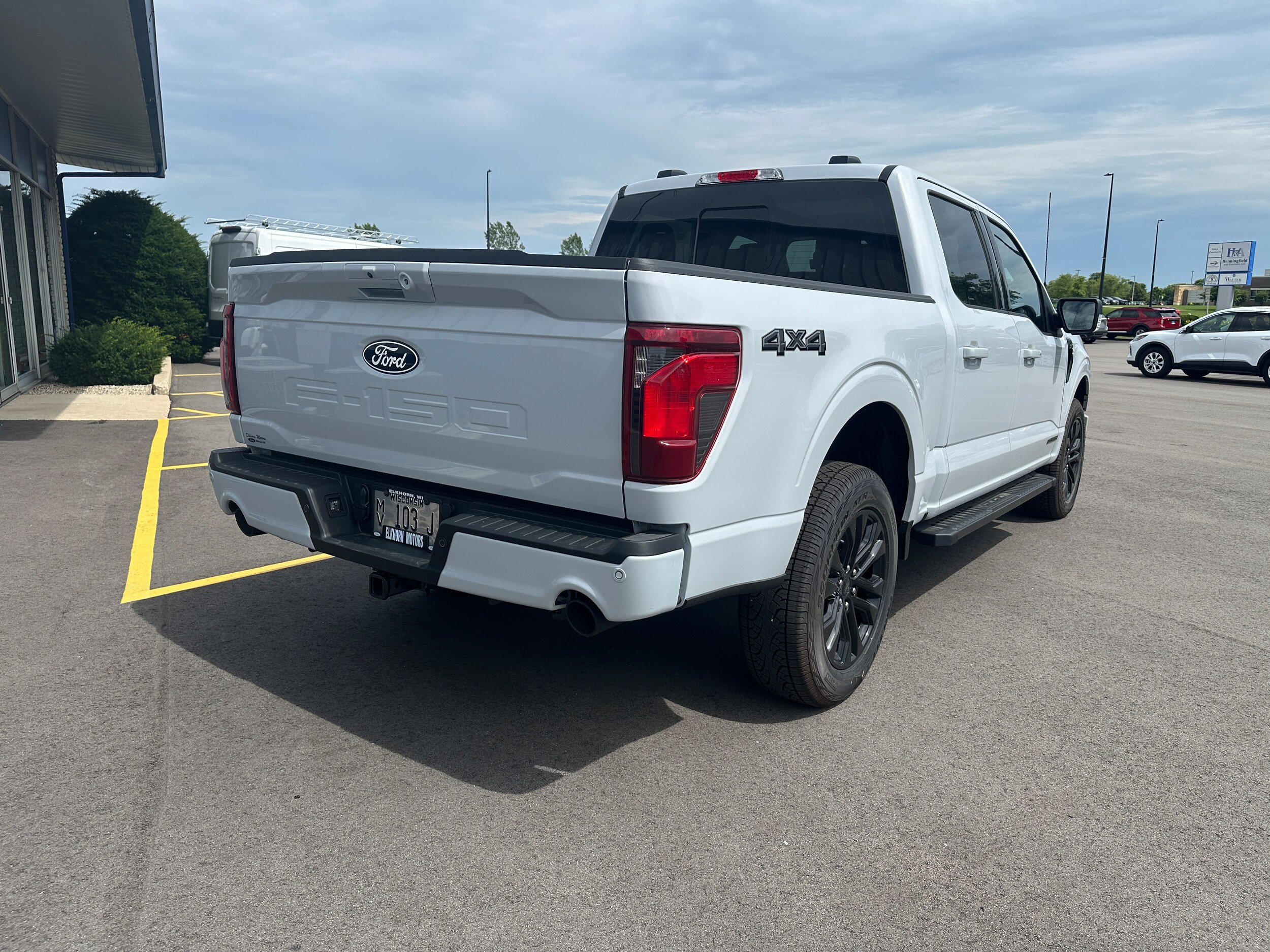2025 Ford F-150 XLT photo 4