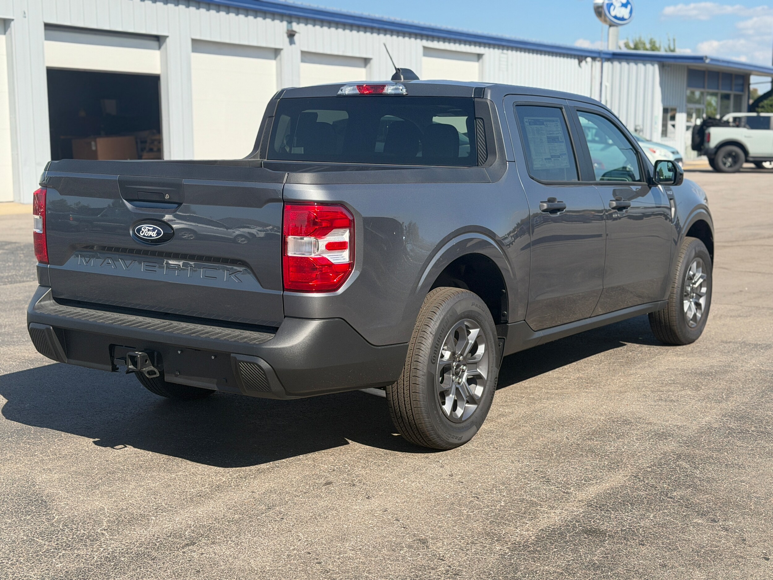 2025 Ford Maverick XLT photo 3