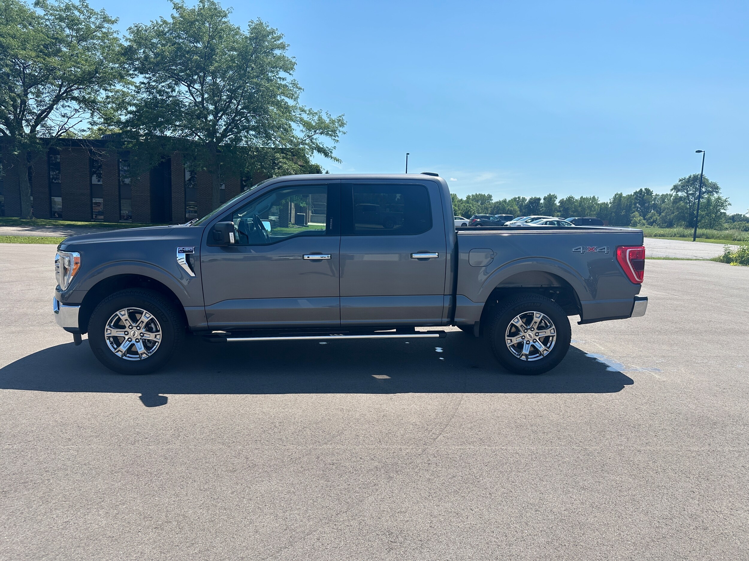 2023 Ford F-150 photo 3