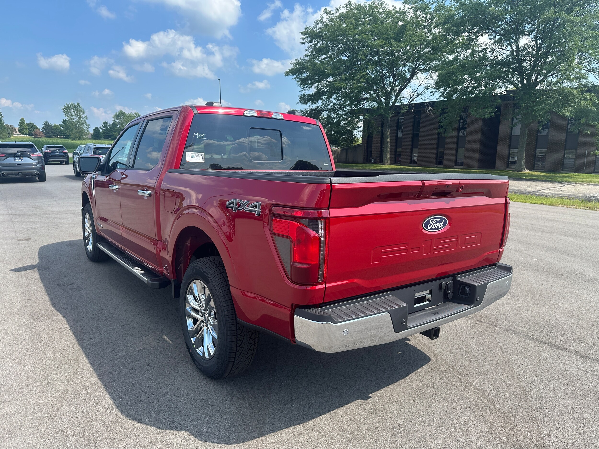 2025 Ford F-150 XLT photo 2