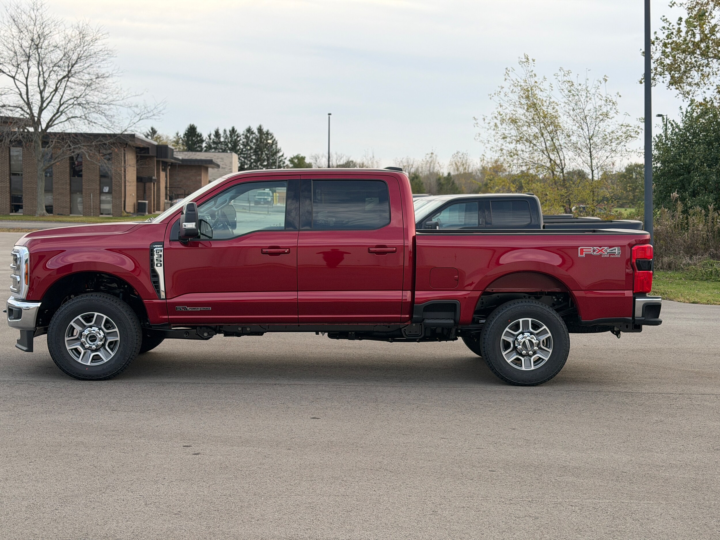 2026 Ford F-350 Lariat photo 2