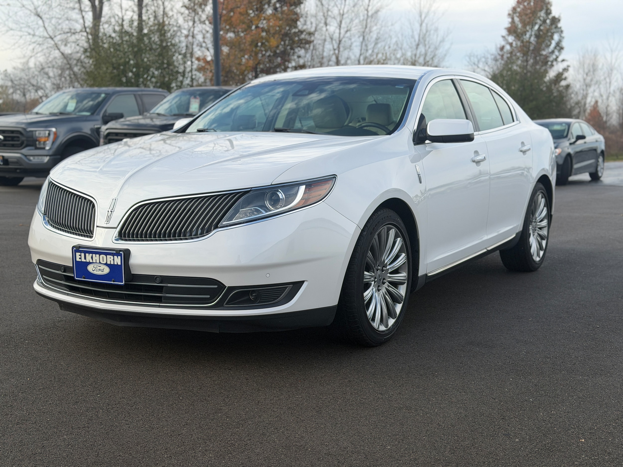 2014 Lincoln MKS Base