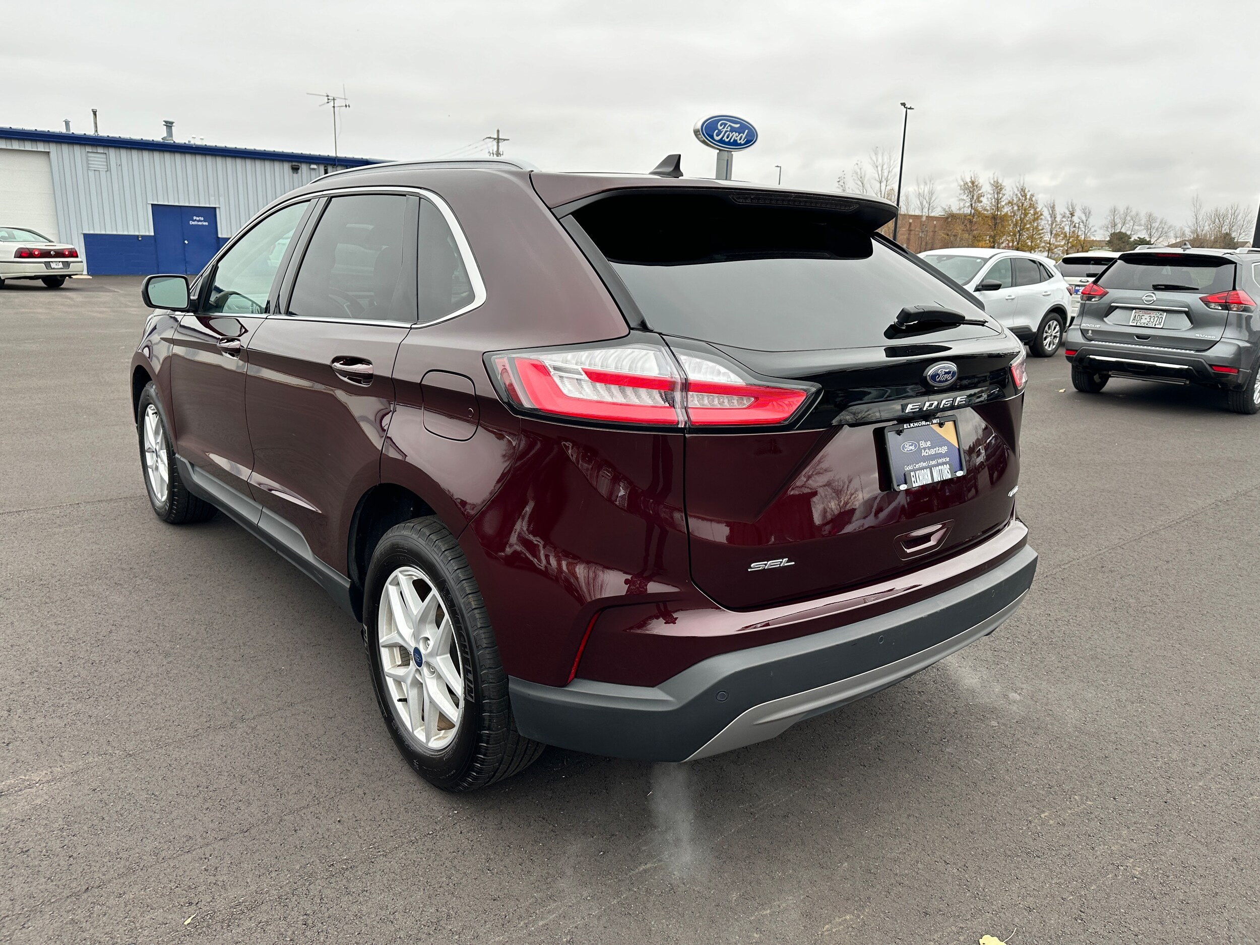 2022 Ford Edge SEL photo 3