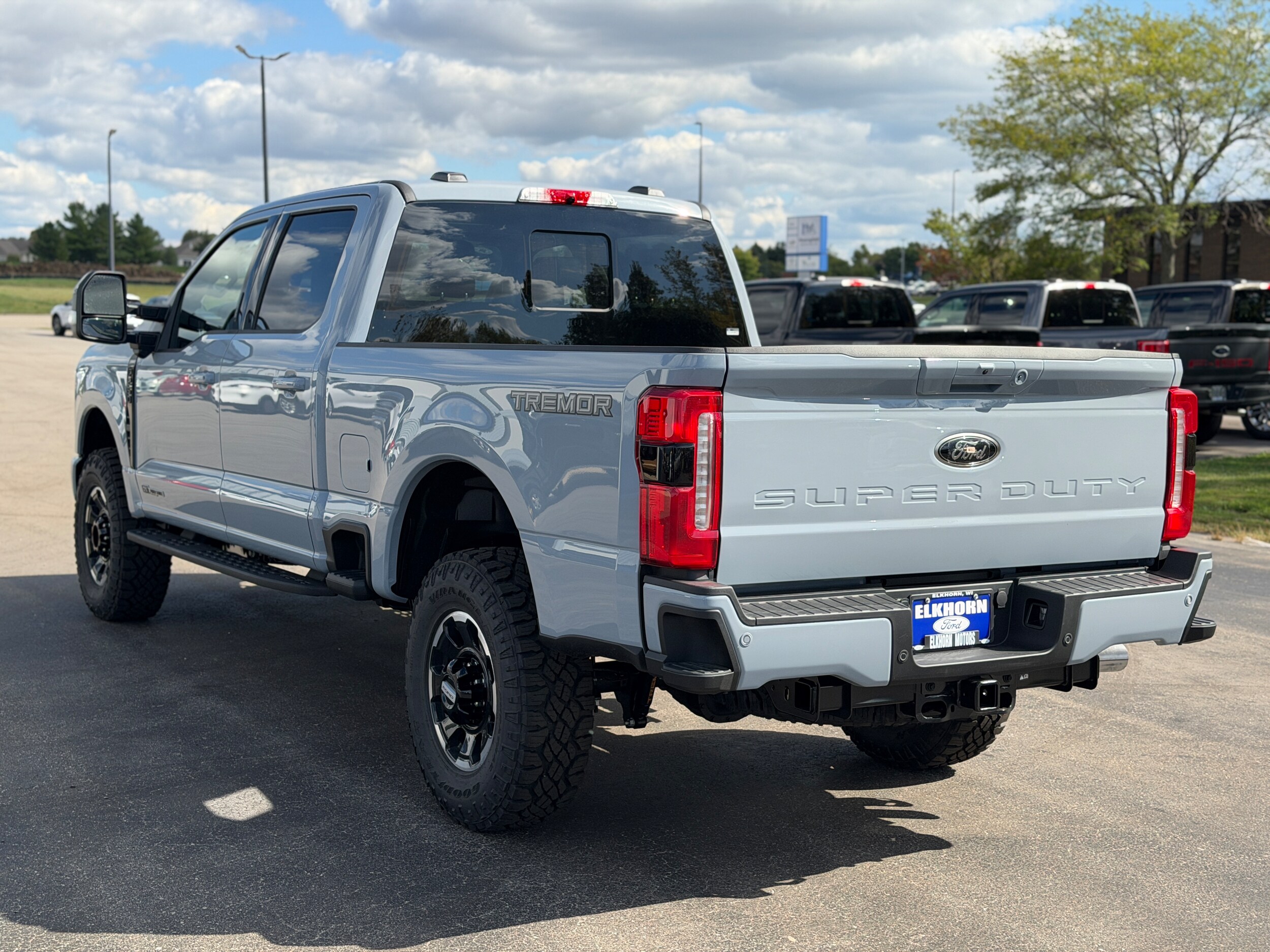 2026 Ford F-250 Lariat photo 3