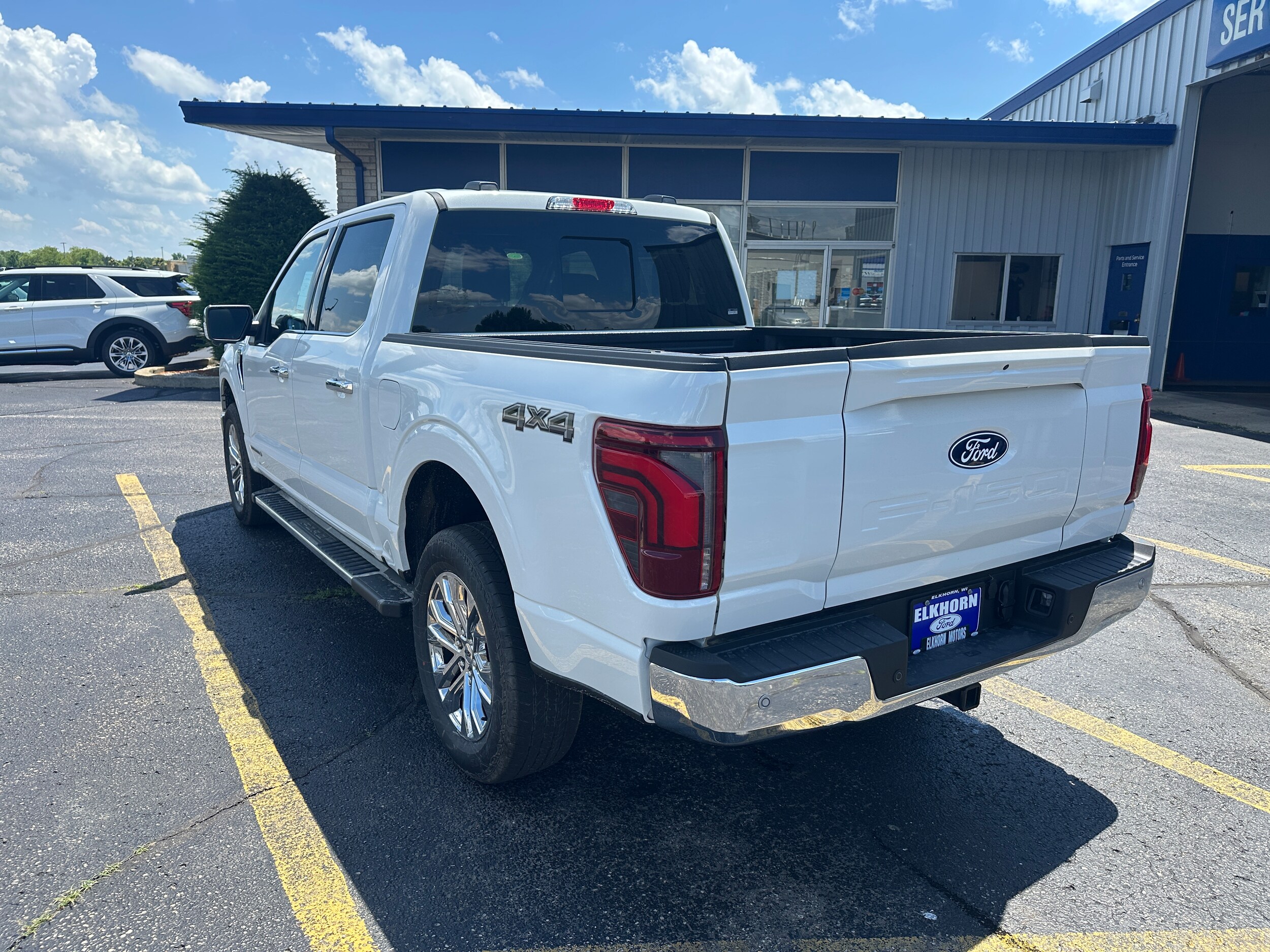 2025 Ford F-150 Lariat photo 3
