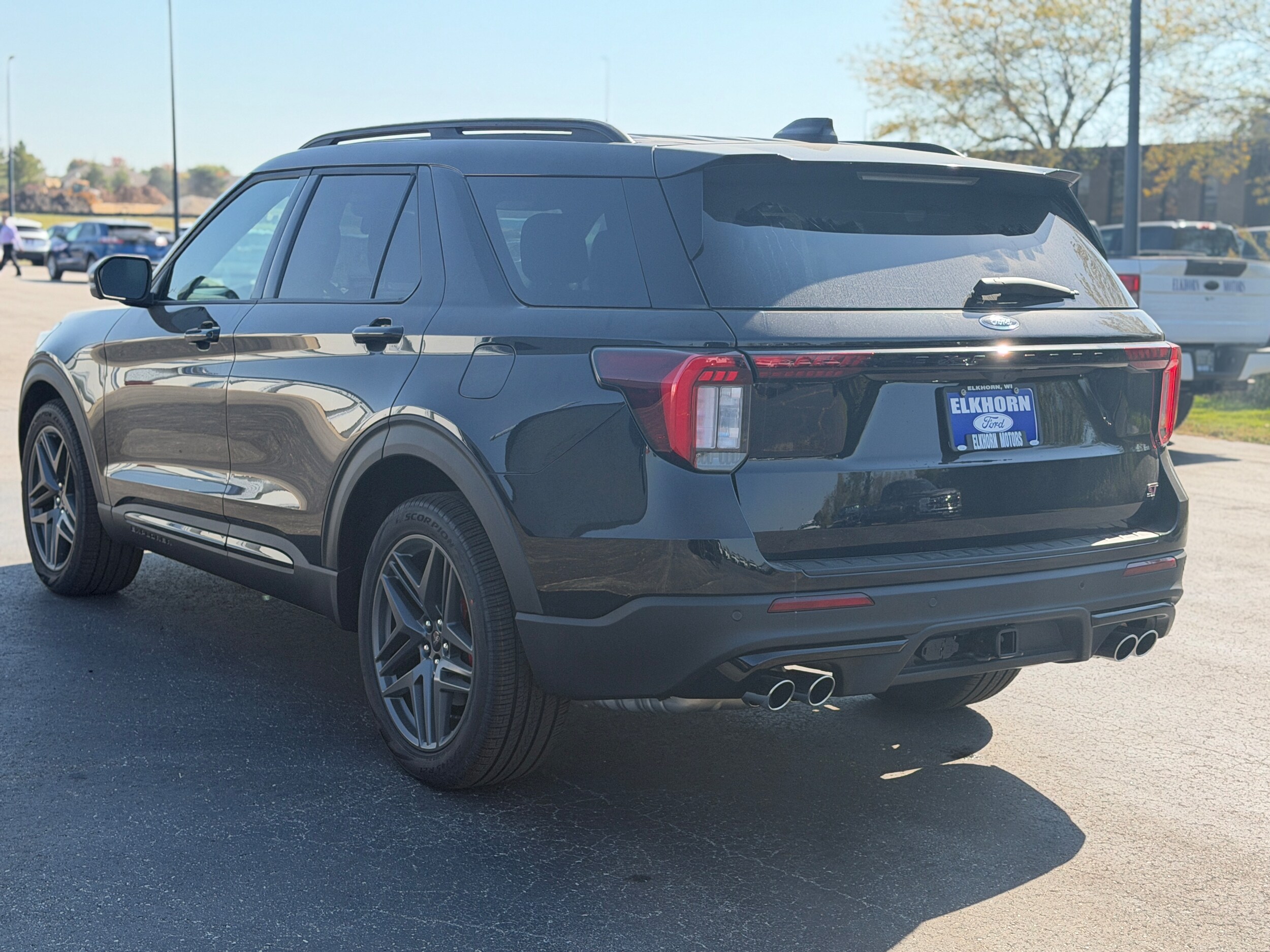 2025 Ford Explorer ST photo 3