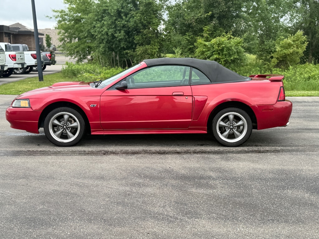 Used 2001 Ford Mustang GT CONVERTIBLE