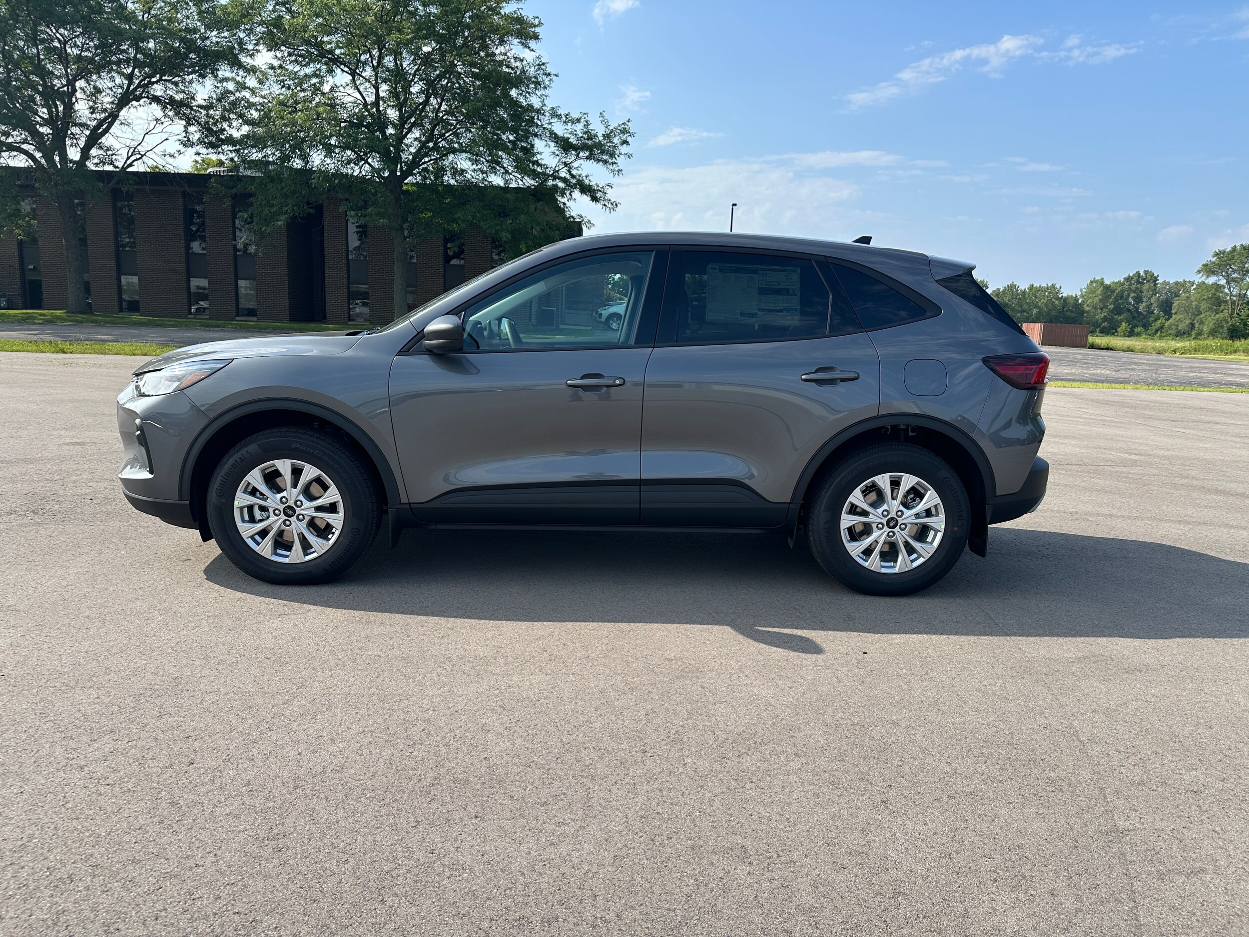 2025 Ford Escape Active photo 2