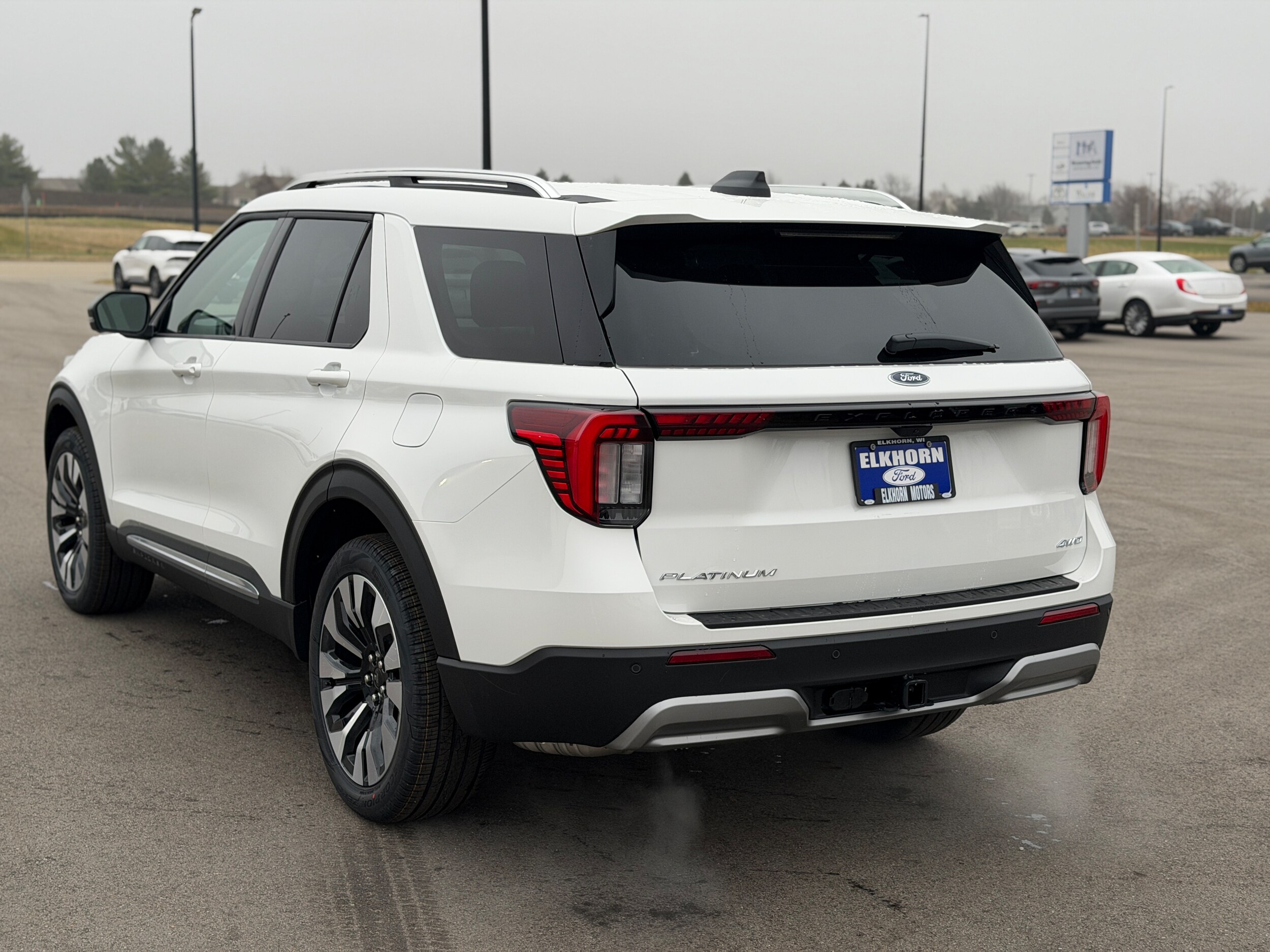 2026 Ford Explorer Platinum photo 3
