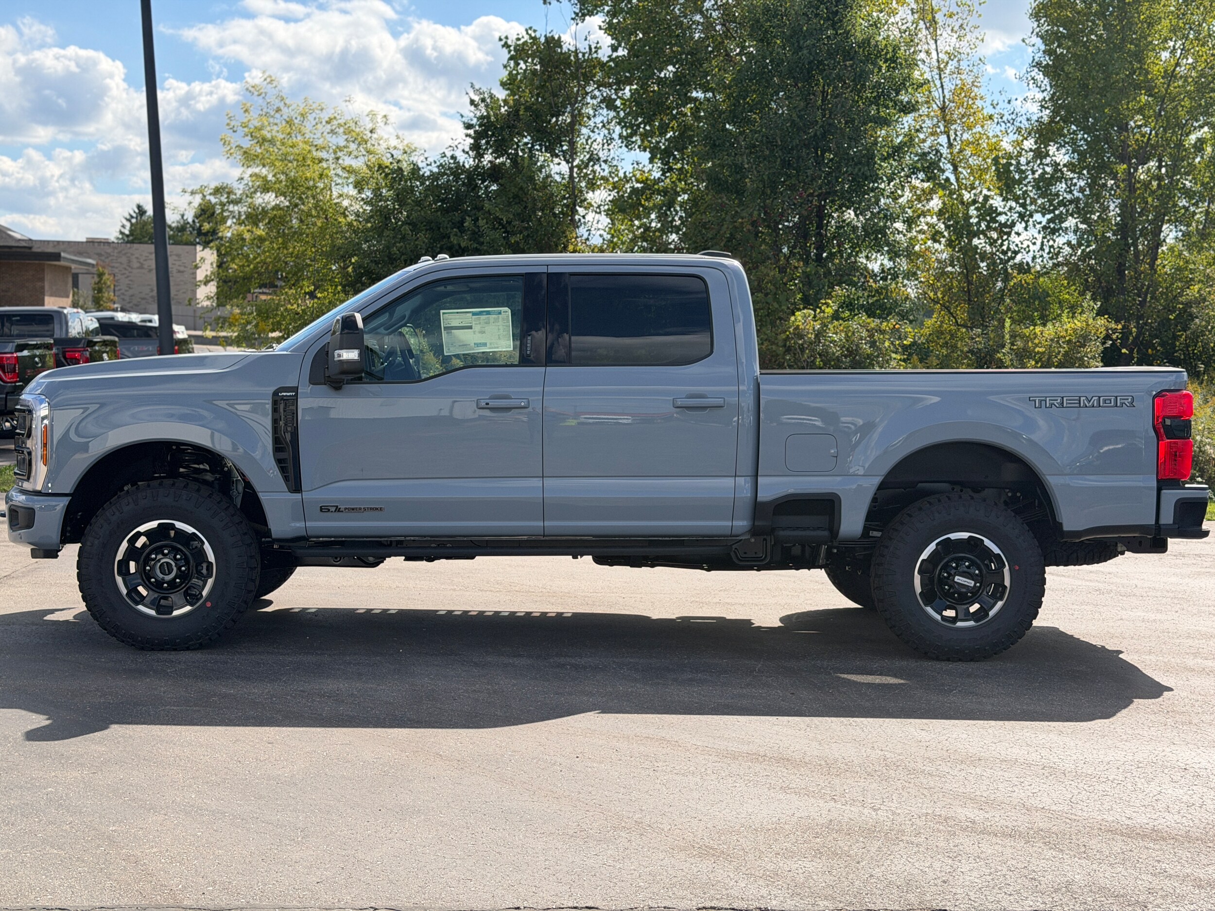 2026 Ford F-250 Lariat photo 2