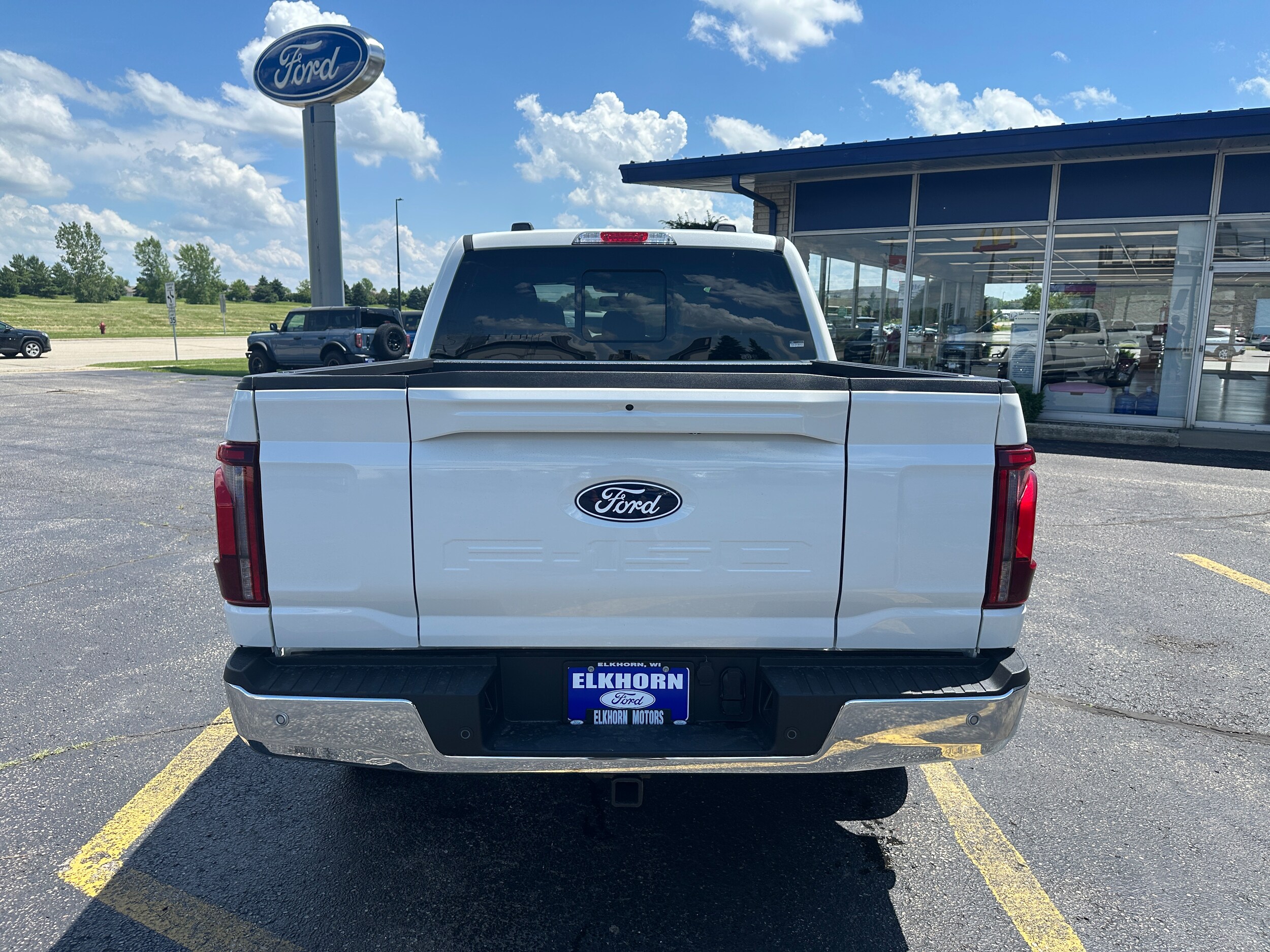 2025 Ford F-150 Lariat photo 4