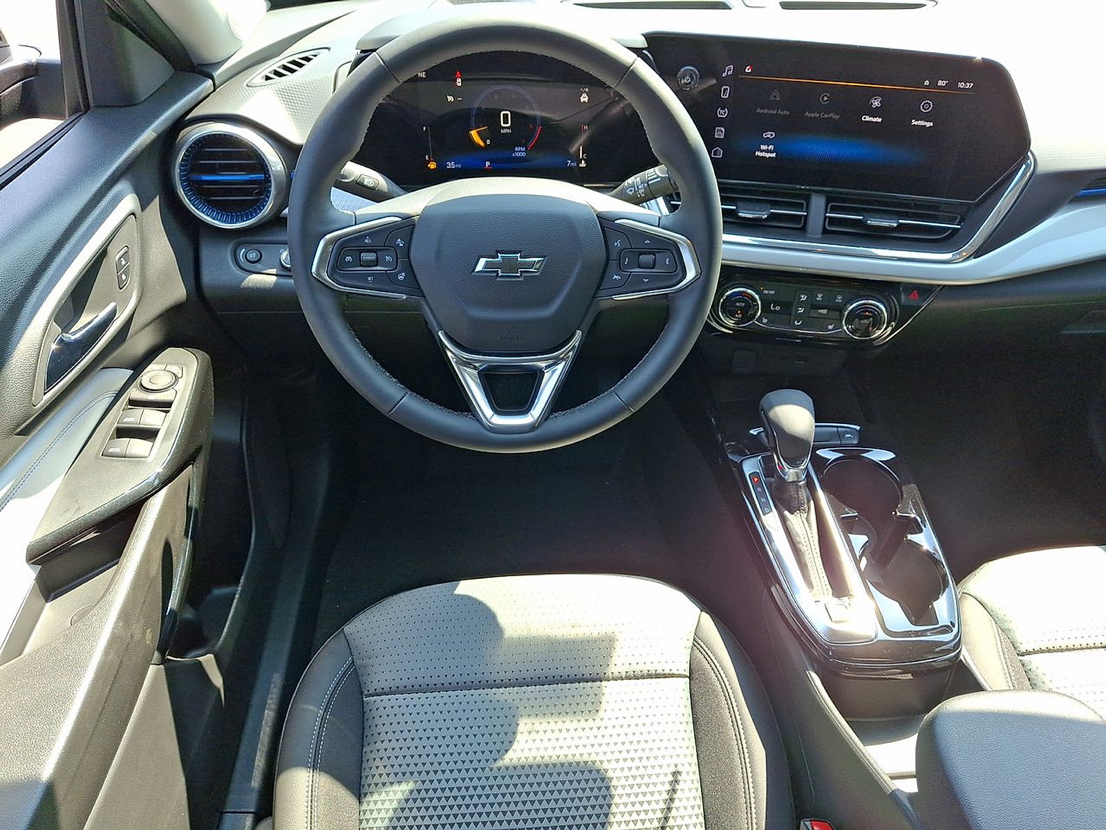 2026 Chevrolet Trax LT - Photo 14