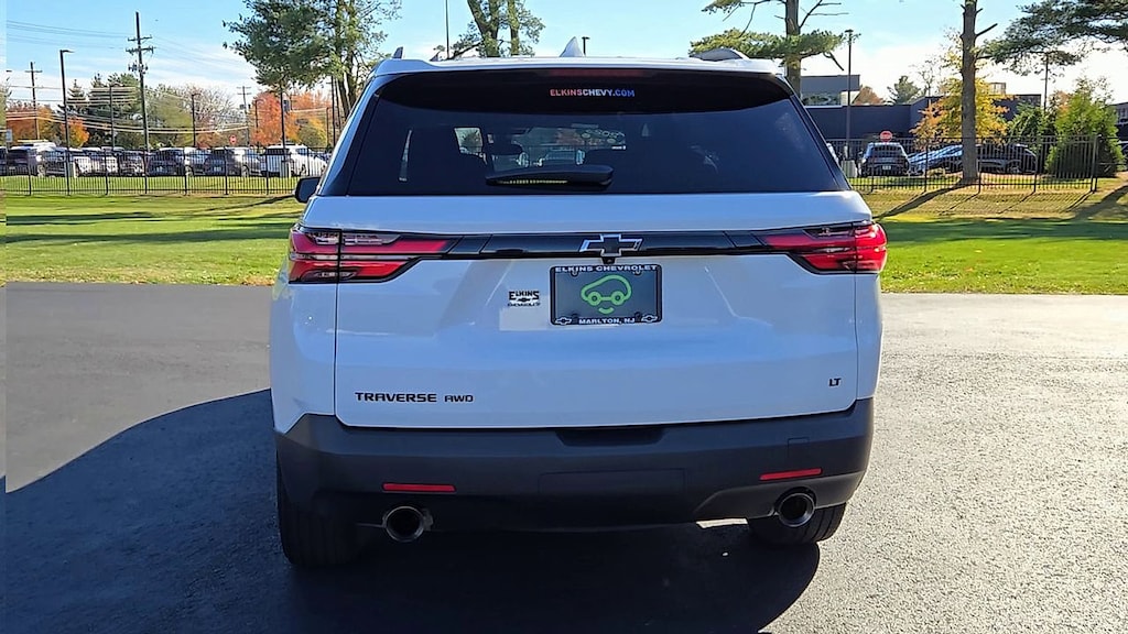 Used 2023 Chevrolet Traverse LT Cloth Midnight/Sport Edition SUV
