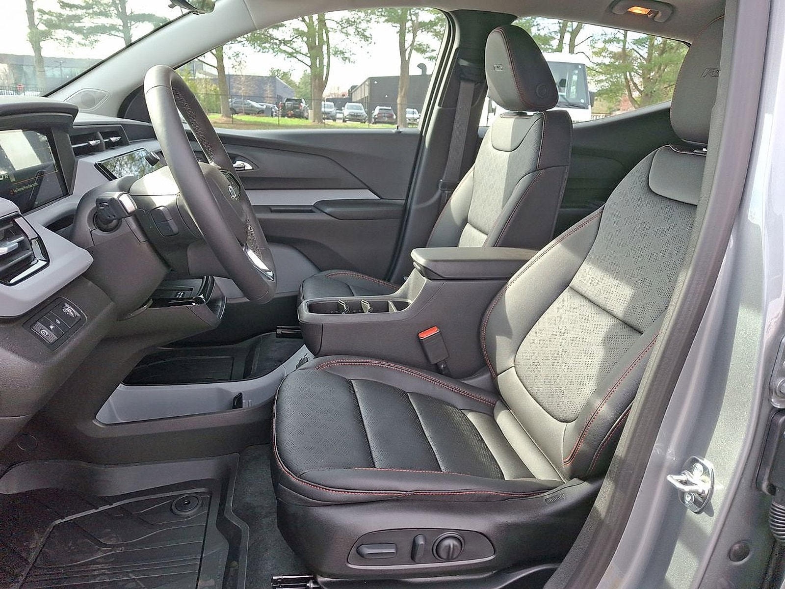 2027 Chevrolet Bolt RS - Photo 14