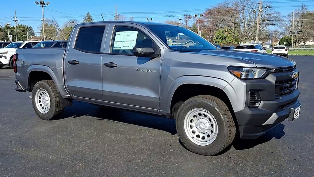 New 2025 Chevrolet Colorado WT/LT Truck