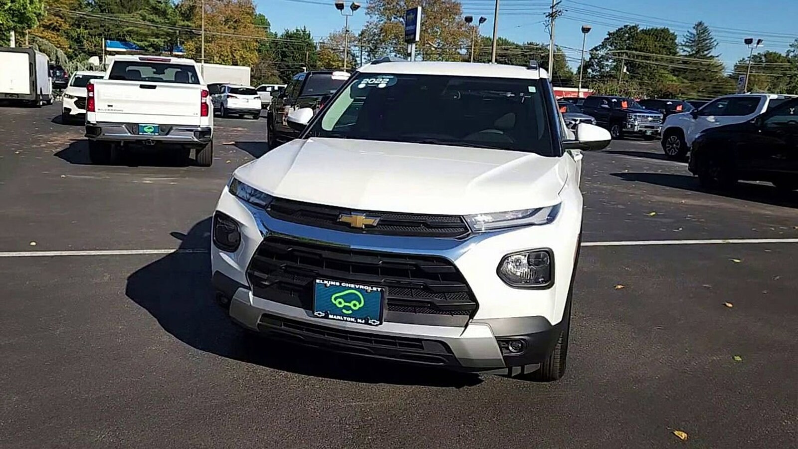 2022 Chevrolet Trailblazer LT photo 2