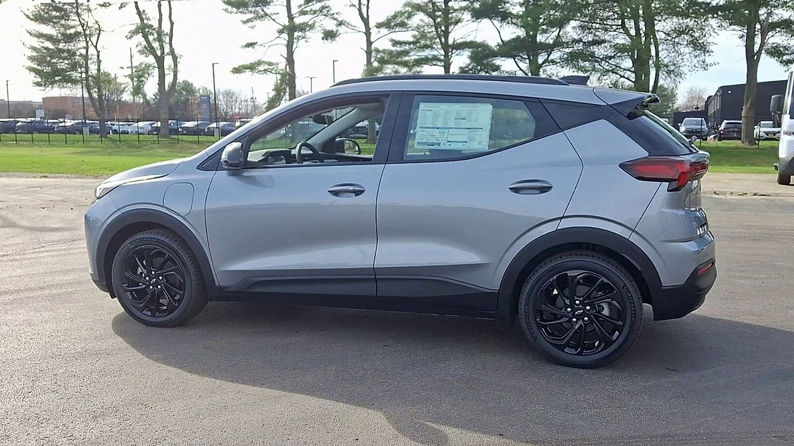 2027 Chevrolet Bolt RS - Photo 8