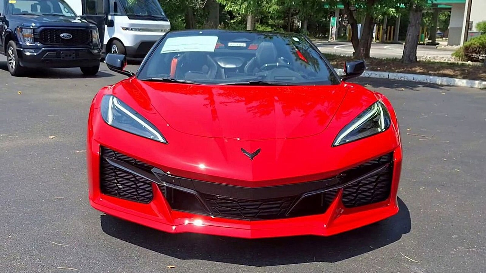2025 Chevrolet Corvette Z06 3LZ Convertible photo 2