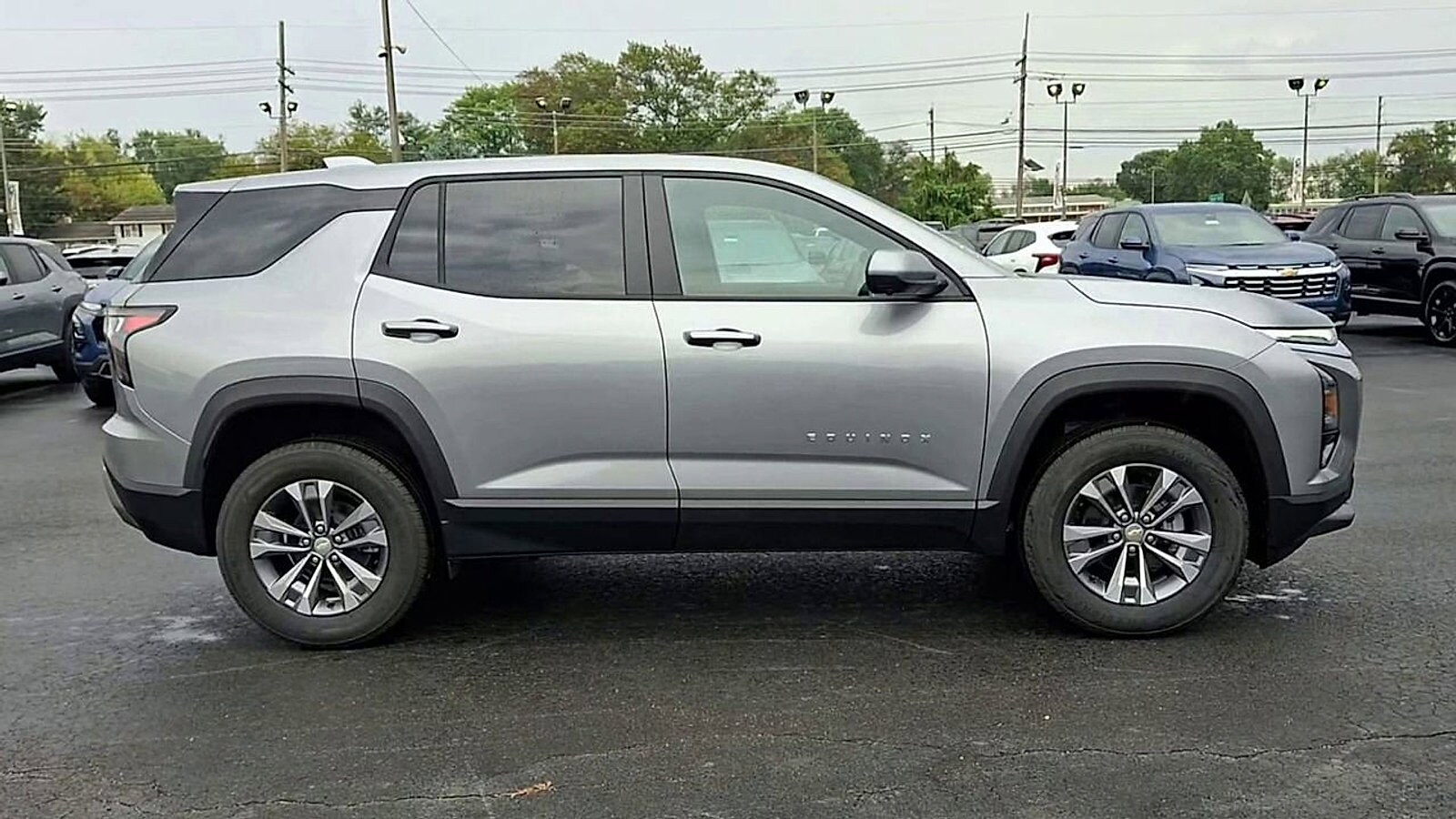 2026 Chevrolet Equinox LT photo 4