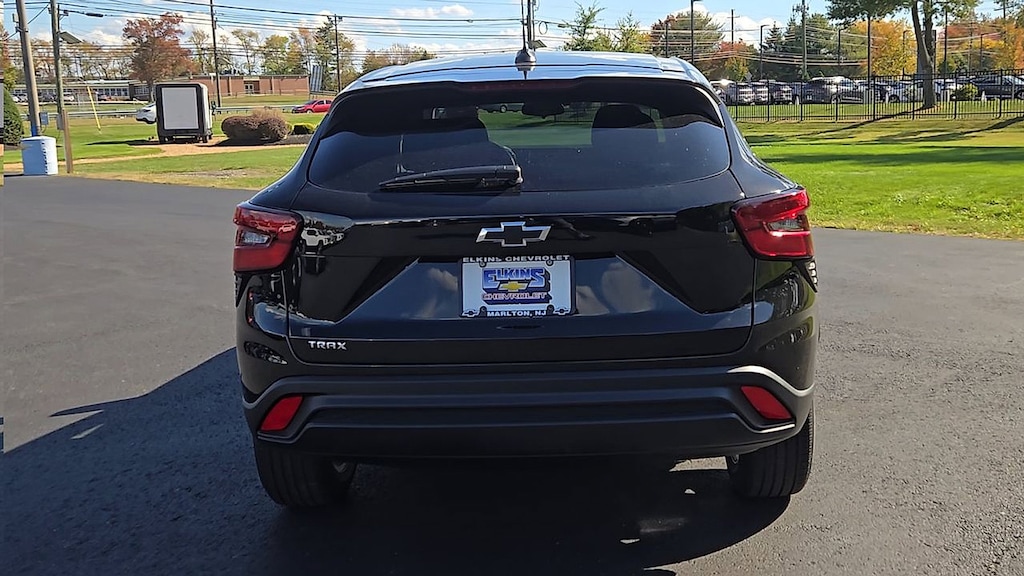 New 2026 Chevrolet Trax LS SUV
