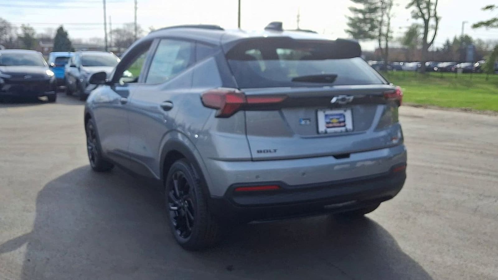 2027 Chevrolet Bolt RS - Photo 9