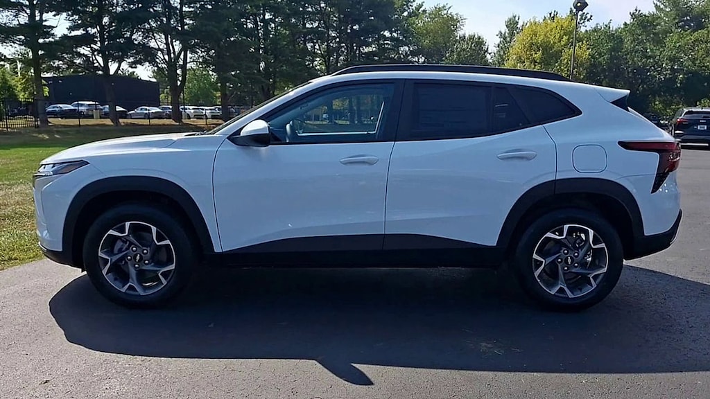 New 2026 Chevrolet Trax LT SUV