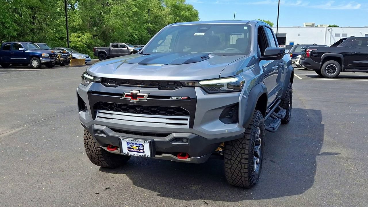 2026 Chevrolet Colorado ZR2 - Photo 6