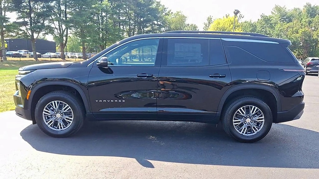 New 2026 Chevrolet Traverse LT SUV