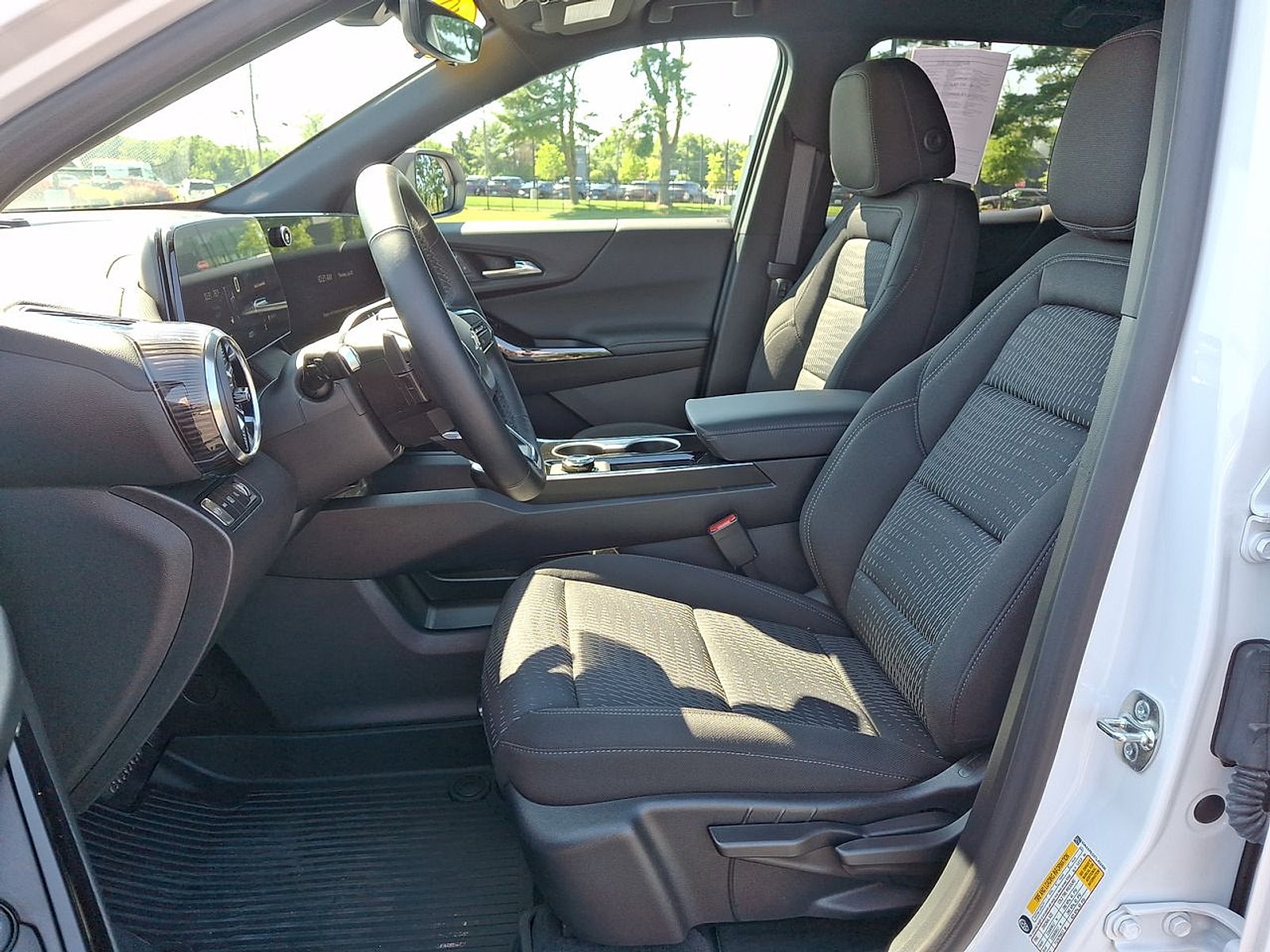 2026 Chevrolet Equinox LT - Photo 14