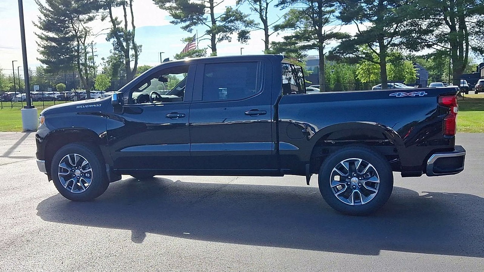 2026 Chevrolet Silverado 1500 LT - Photo 8