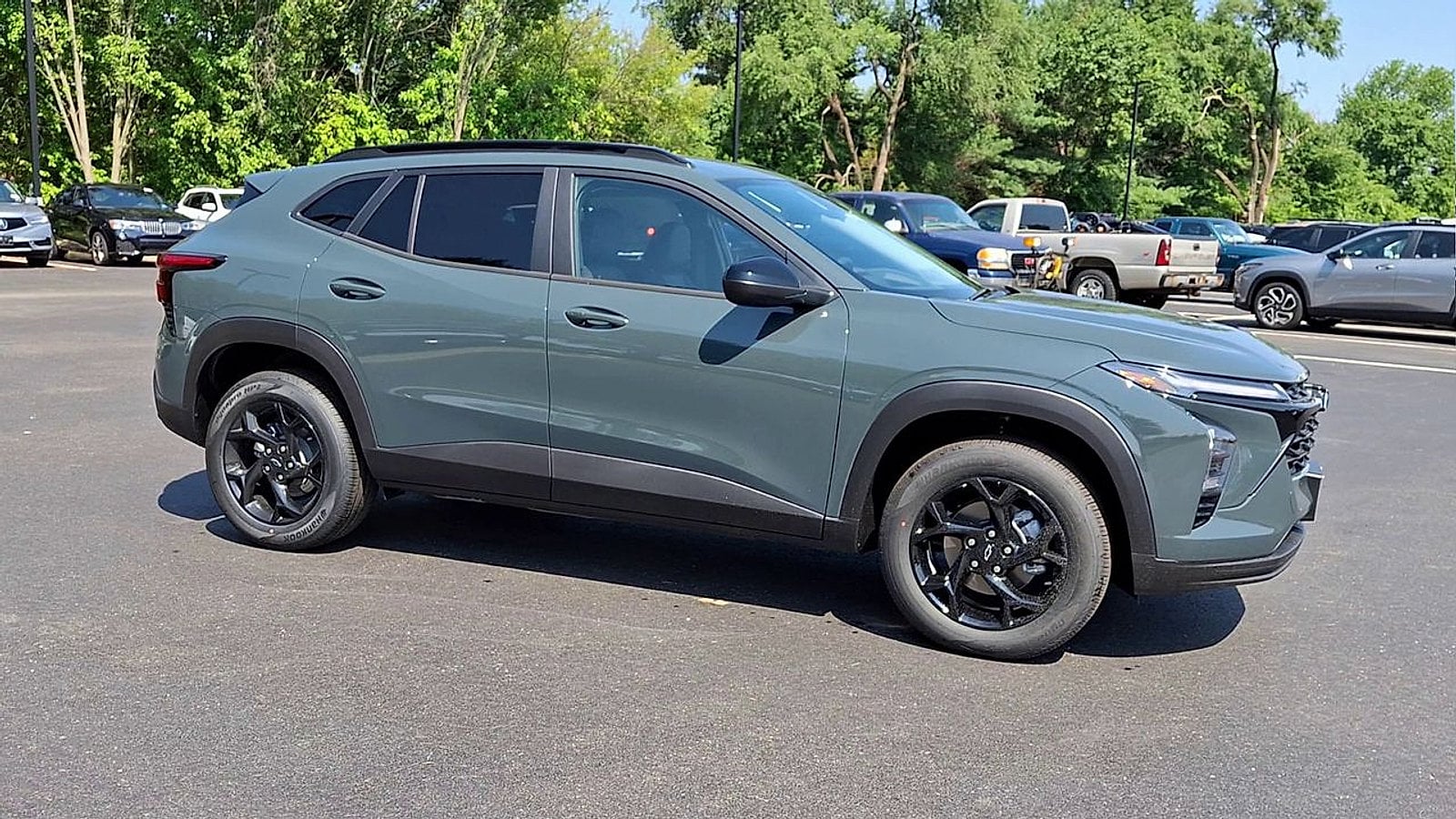 2026 Chevrolet Trax LT - Photo 4