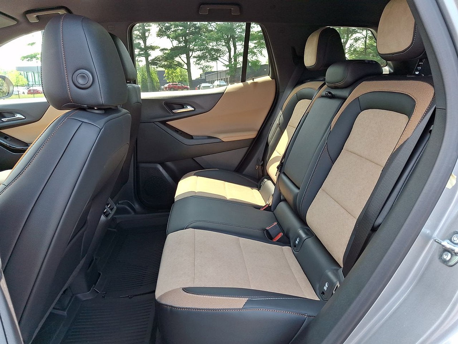 2027 Chevrolet Equinox ACTIV - Photo 13