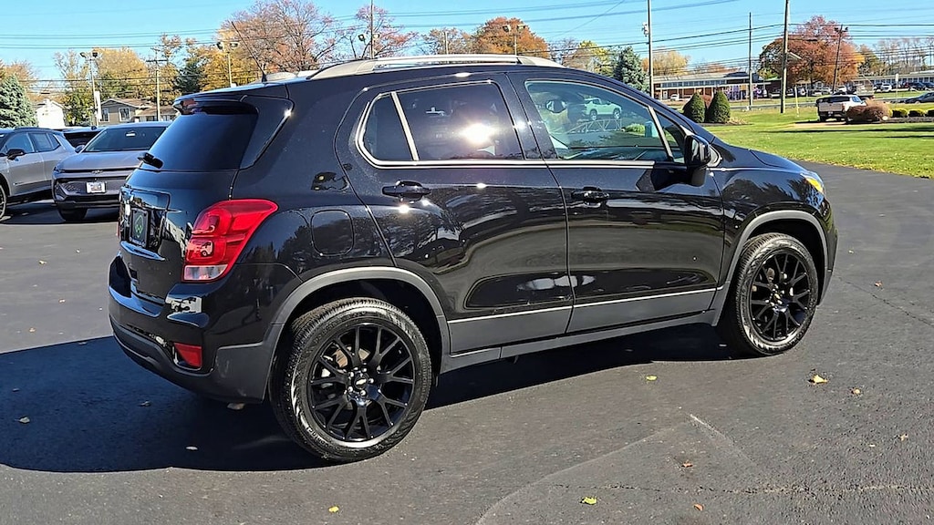 Used 2022 Chevrolet Trax LT Midnight Edition SUV