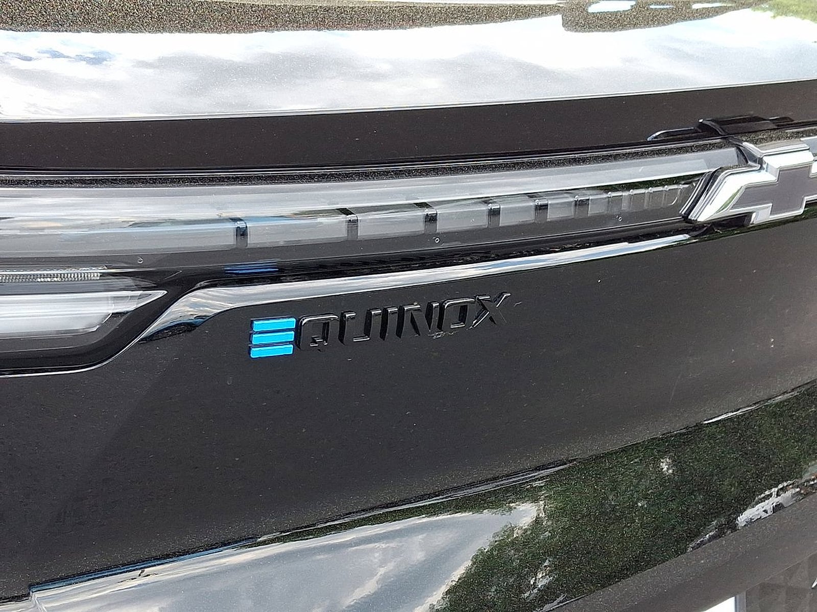 2025 Chevrolet Equinox EV RS - Photo 19