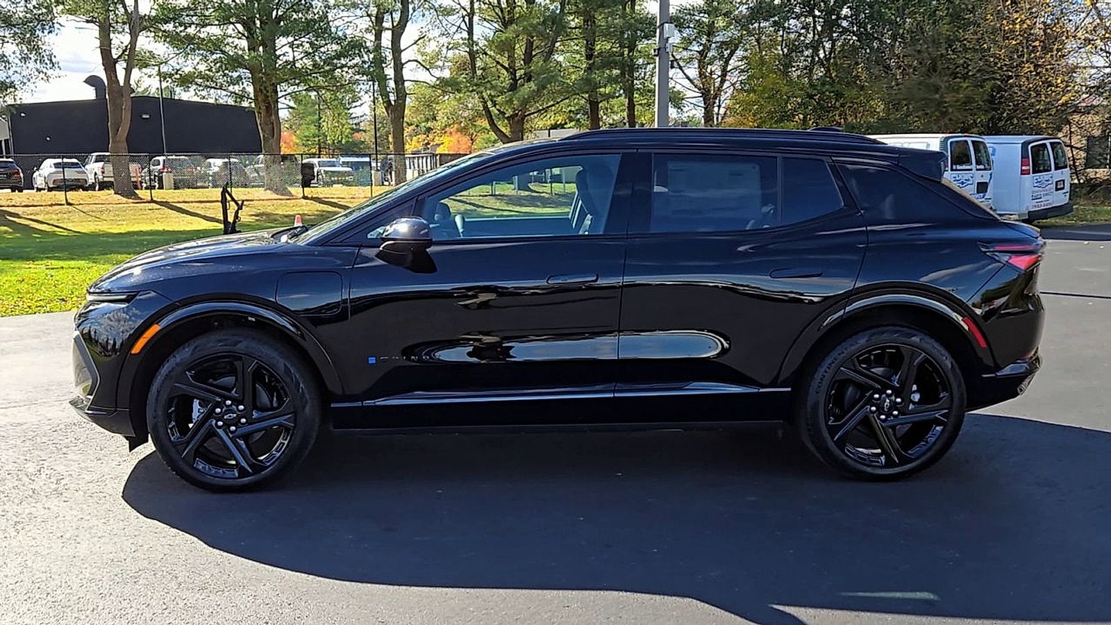 2026 Chevrolet Equinox EV RS - Photo 9