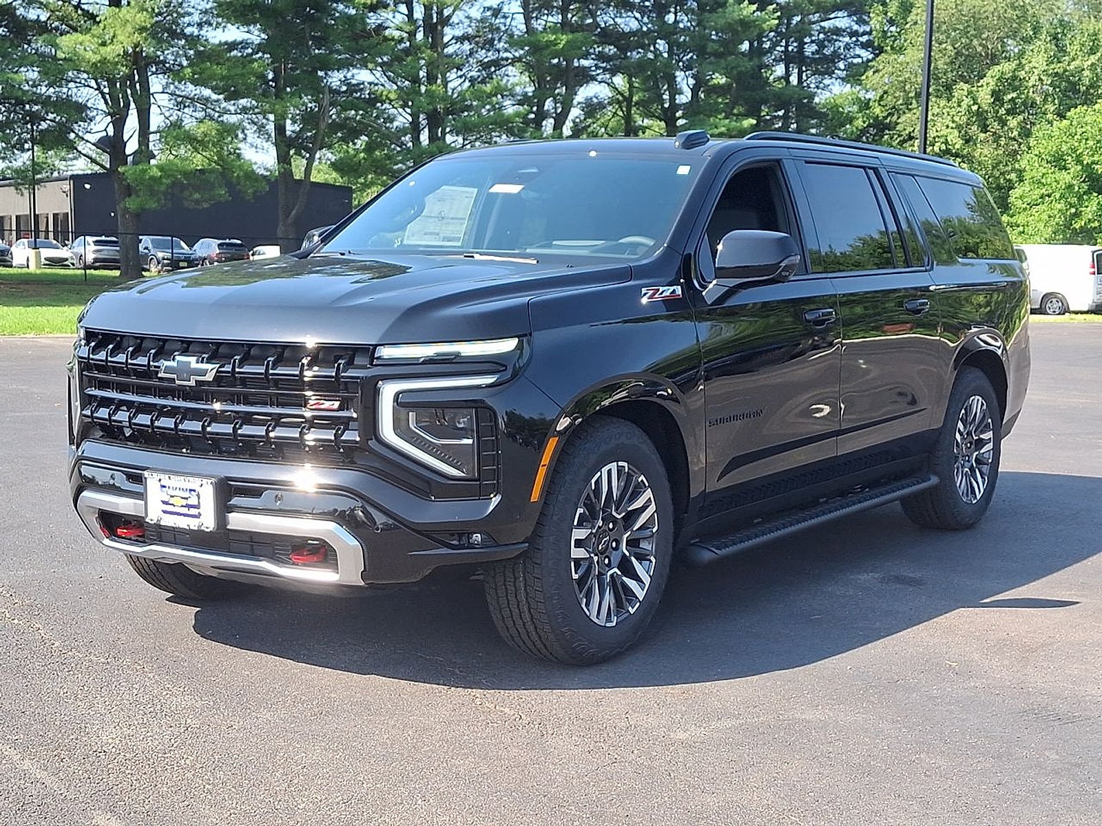 2026 Chevrolet Suburban Z71 - Photo 10