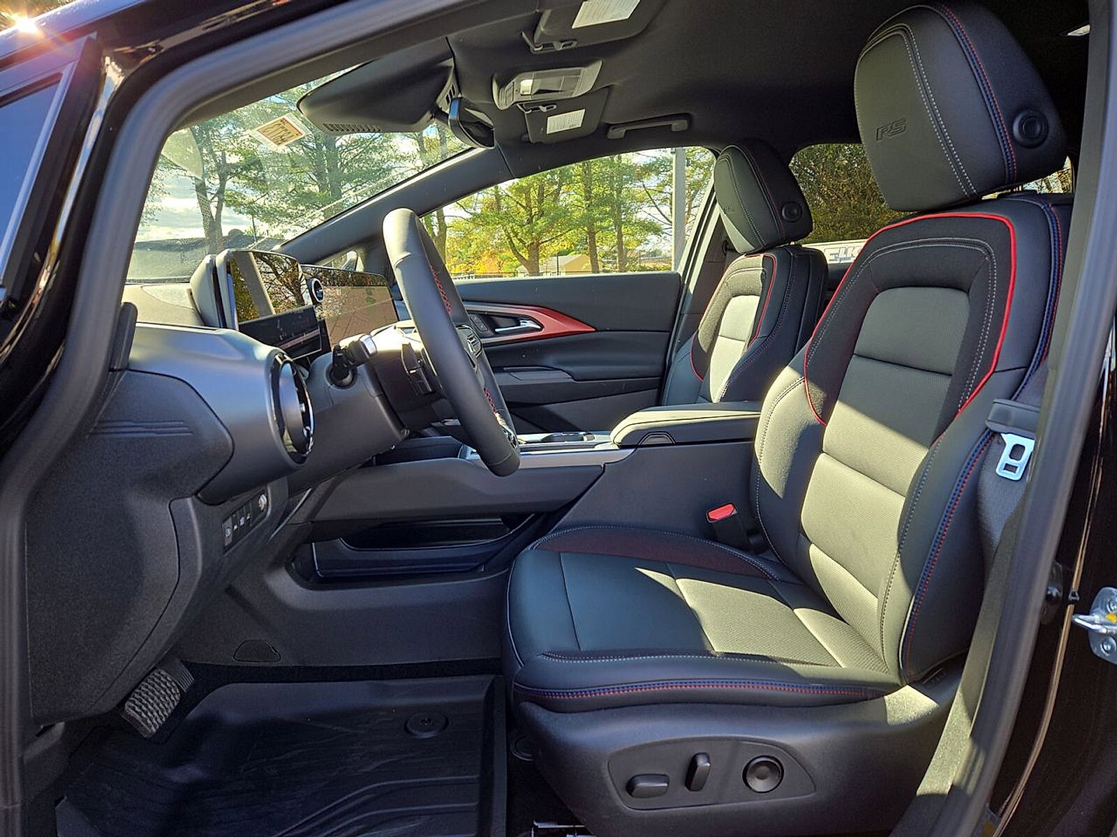 2026 Chevrolet Equinox EV RS - Photo 14