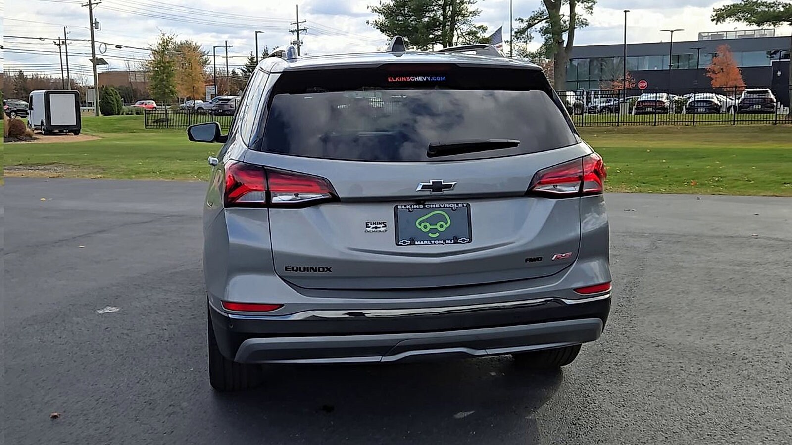 2023 Chevrolet Equinox RS photo 2