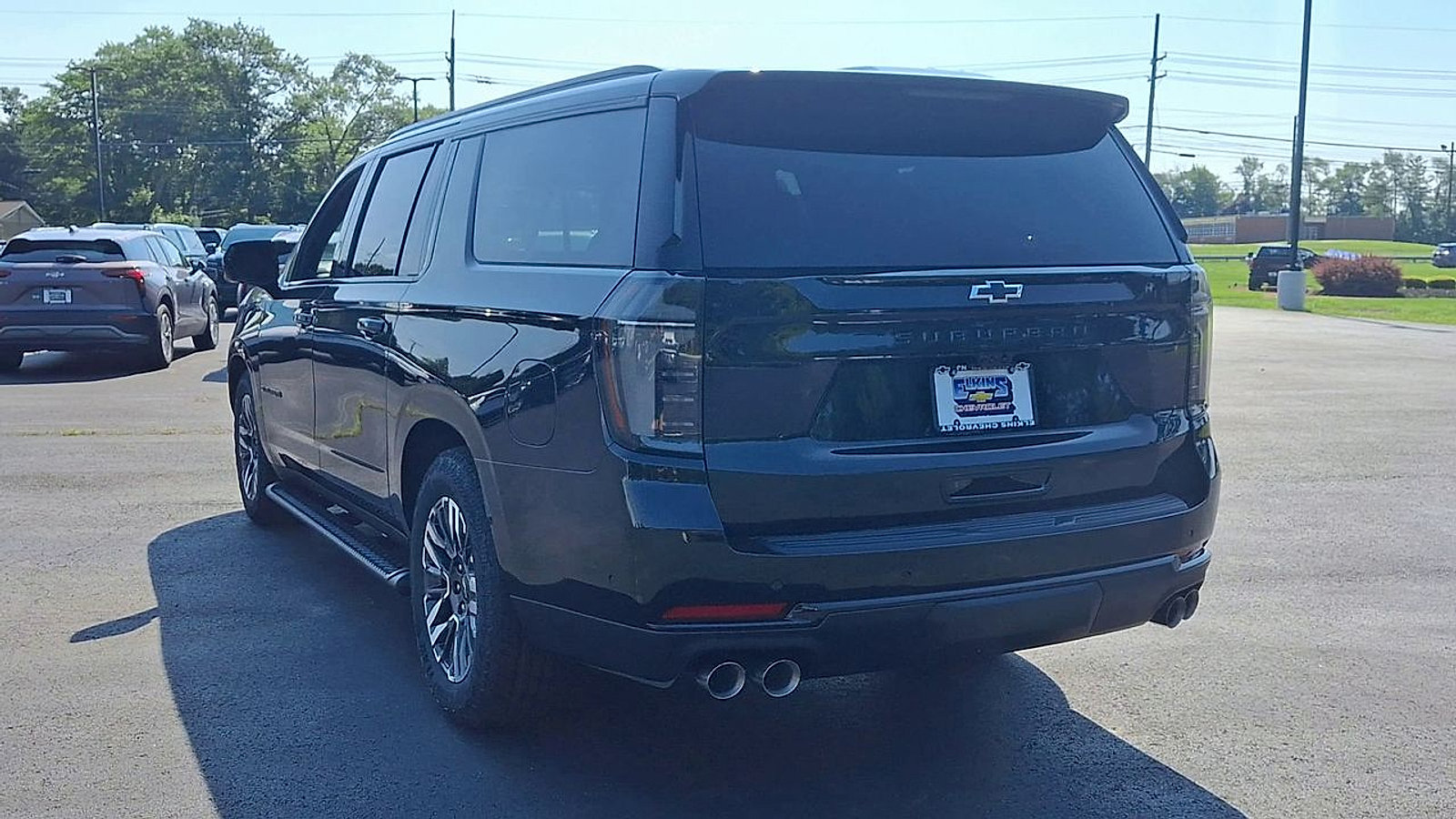 2026 Chevrolet Suburban Z71 - Photo 9